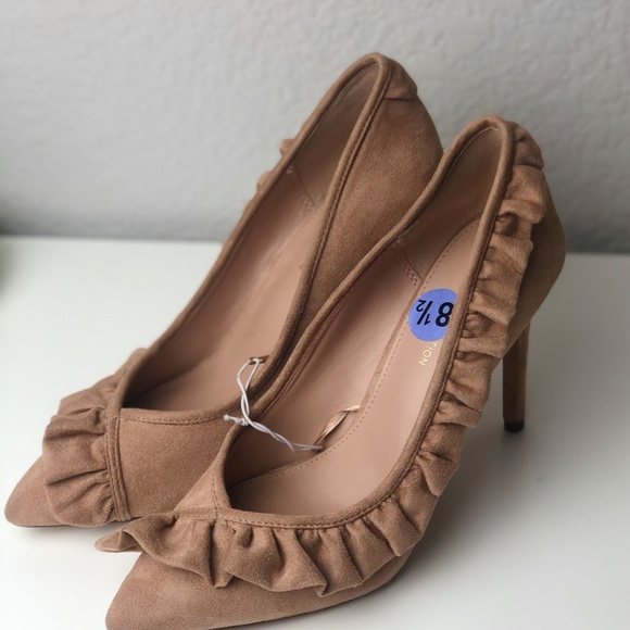 BCBGENERATION Hana Dream Beige 4" Pumps Size 8.5 W - Picture 2 of 6